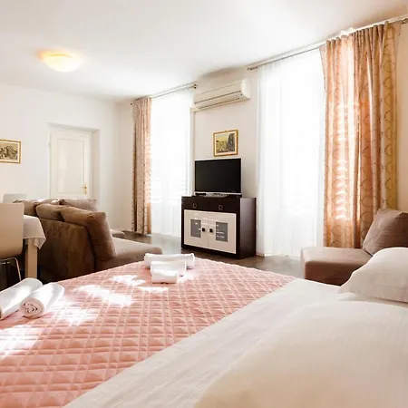 Apartment Apartments Fortezza Split